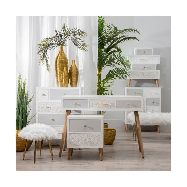 Console Scandinave Bois Blanc et Poignée Doré dans un salon avec d'autres meubles